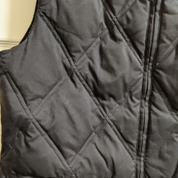 Black Quilted Gap Vest Size Small - Picture 3 of 5